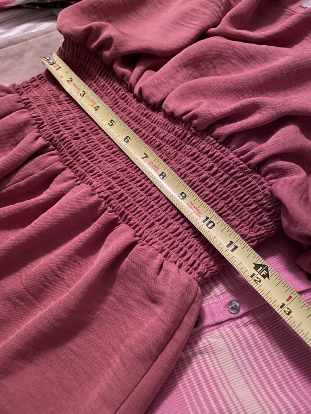 Beautiful ASOS Dress - Chic Neckline and Tapering Waist in Mauve / Dusty Rose - Picture 10 of 16